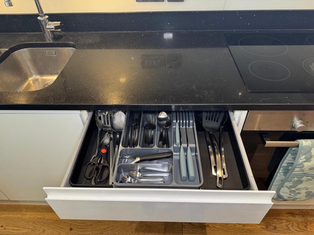 Luxury 2 Bedroom Apartment In Central Croydon With Free Parking 外观 照片
