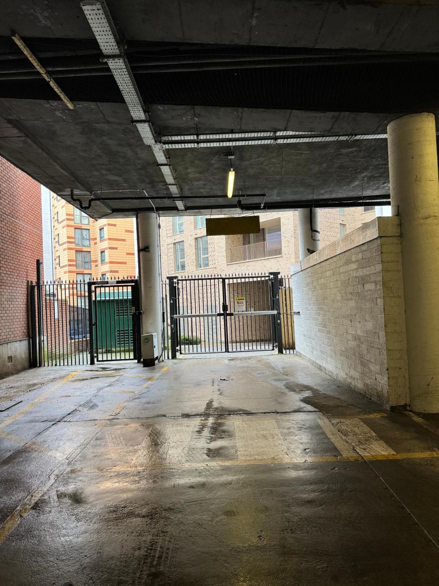 Luxury 2 Bedroom Apartment In Central Croydon With Free Parking 外观 照片